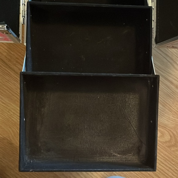 Super fab Train Case Neon Electric Cosmetic Case - Picture 8 of 11